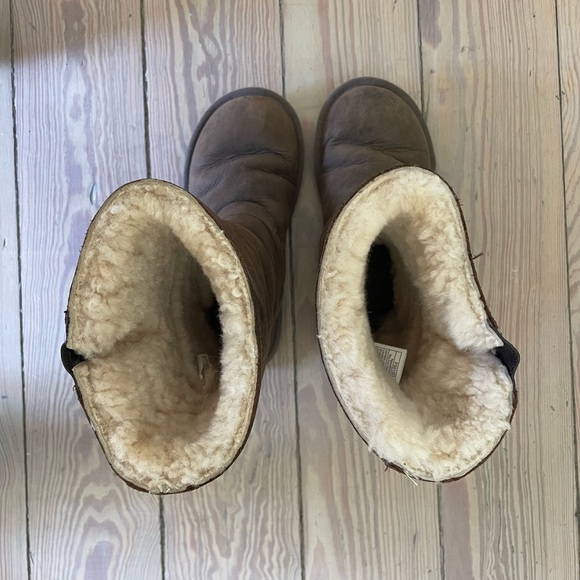 UGG Kensington Brown Leather Boots with Shearling Lining - Size 6 - Picture 7 of 14